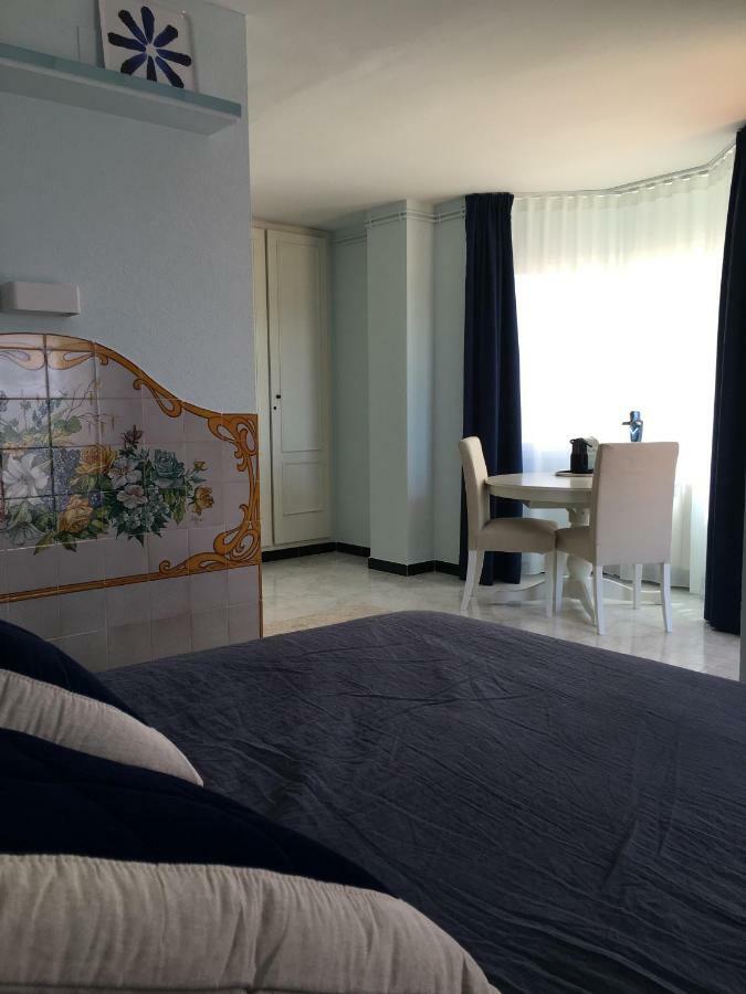 Casa Balmins Sitges Bed and Breakfast Buitenkant foto